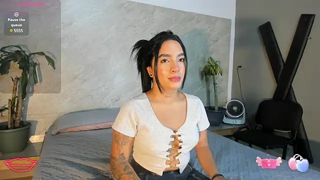 Estefy gomez09 online show from 02/12/25, 07:45