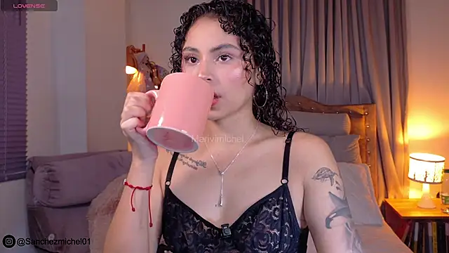 Marivimichel1 online show from 11/16/25, 05:02