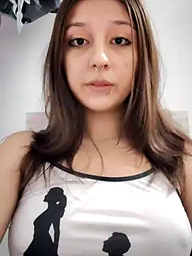 Snapshot of Maiden-Hot chatting on 07/08/26, 09:41 Maiden-Hot online show from 07/08/26, 09:41