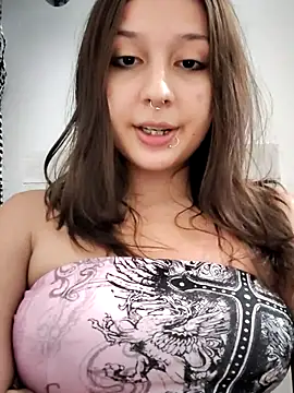 Snapshot of Maiden-Hot chatting on 07/11/26, 10:55 Maiden-Hot online show from 07/11/26, 10:55