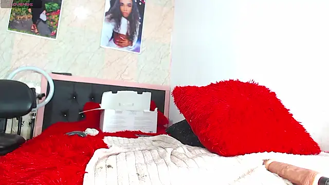 k stormi  online show from 02/17/26, 01:35