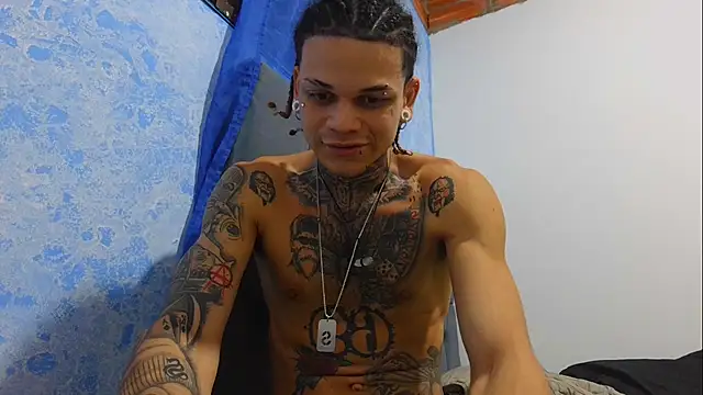 hot man05 online show from 12/21/25, 11:34