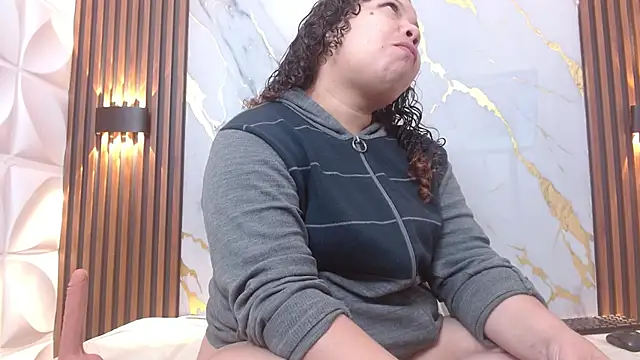 Alinna addas 03 online show from 10/27/25, 11:58