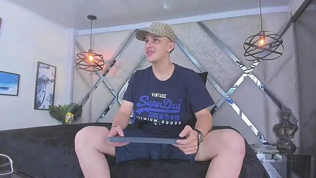 Thomas May4rs online show from 02/24/25, 07:33