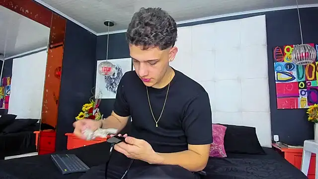 Thomas May4rs online show from 03/12/25, 04:30