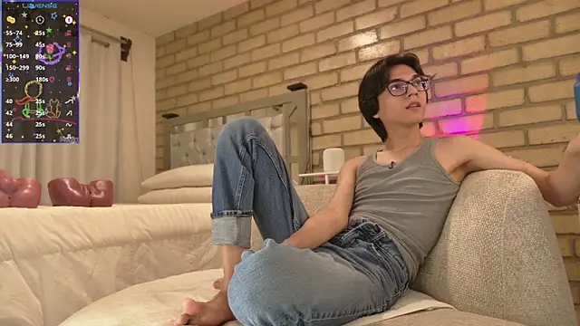 Snapshot of biel_biel chatting on 06/22/26, 04:20 biel biel online show from 06/22/26, 04:20