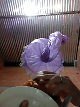 Jean18060 online show from 11/28/25, 12:13