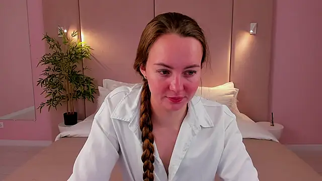 Snapshot of JaniceCollins chatting on 04/25/26, 02:14 JaniceCollins online show from 04/25/26, 02:14