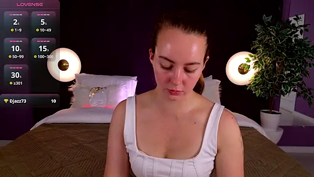 Snapshot of JaniceCollins chatting on 07/11/26, 01:41 JaniceCollins online show from 07/11/26, 01:41
