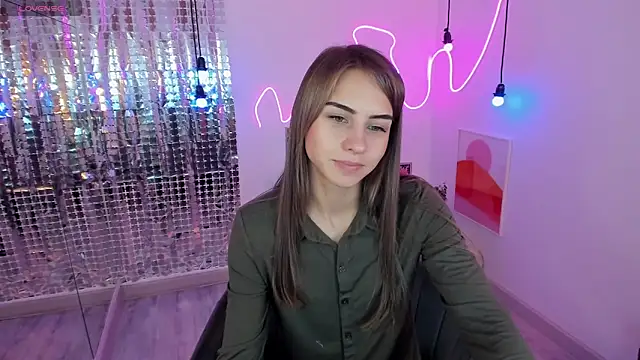 CharmBianca online show from 02/09/25, 05:19