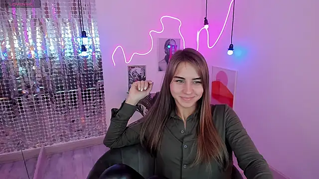 CharmBianca online show from 02/09/25, 03:12