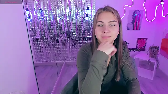 CharmBianca online show from 02/12/25, 08:27