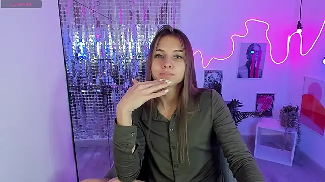 CharmBianca online show from 02/14/25, 06:08