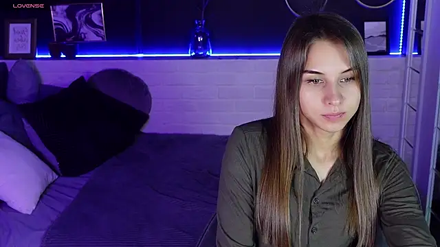 CharmBianca online show from 02/19/25, 08:44