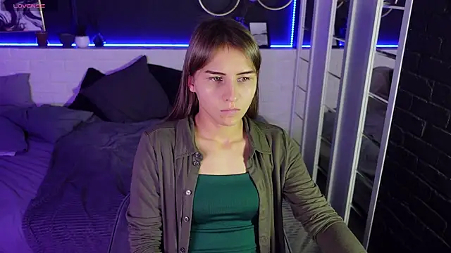 CharmBianca online show from 02/23/25, 09:00