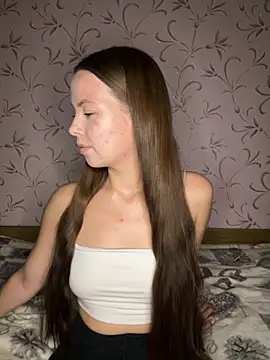 Snapshot of Arielle_Swan chatting on 10/25/25, 02:46 Arielle Swan online show from 10/25/25, 02:46