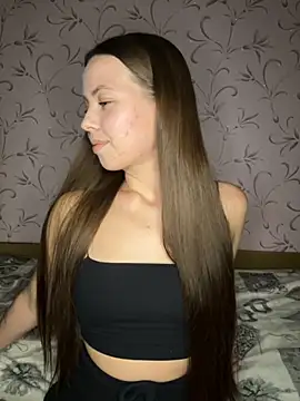 Snapshot of Arielle_Swan chatting on 10/28/25, 03:47 Arielle Swan online show from 10/28/25, 03:47