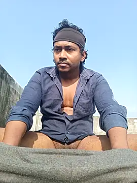 bigcock thick online show from 03/11/26, 03:01