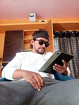 bigcock thick online show from 04/20/26, 02:03