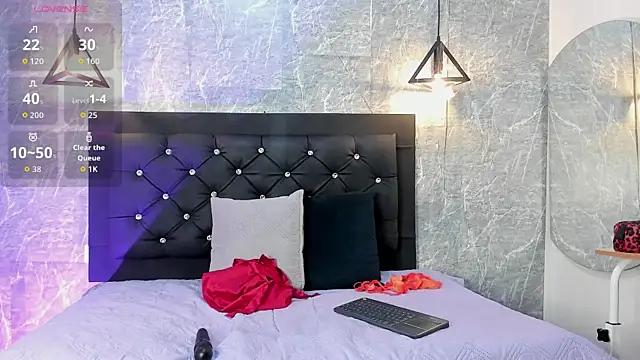 Snapshot of emberhodson chatting on 09/30/25, 11:26 emberhodson online show from 09/30/25, 11:26