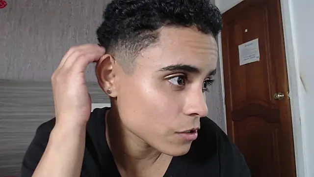 Liiamthompson online show from 02/26/25, 04:14