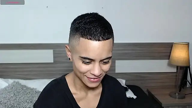 Liiamthompson online show from 11/07/25, 10:59