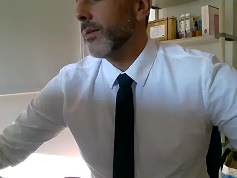 66MA69 online show from 09/16/25, 08:15