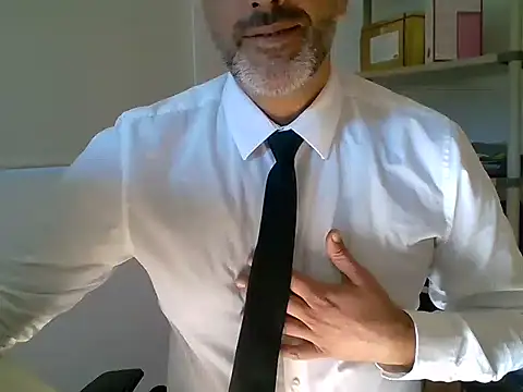 66MA69 online show from 09/30/25, 09:25