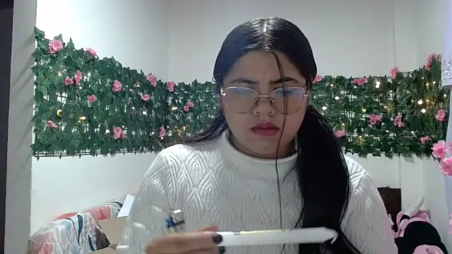 viccky vick online show from 11/23/25, 01:38