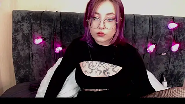 purplewitch online show from 03/11/25, 01:23