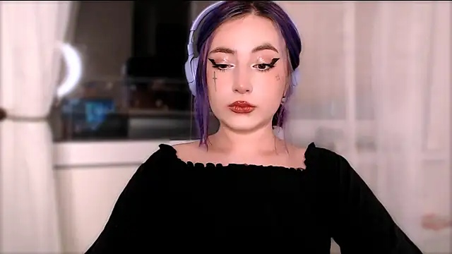 purplewitch online show from 10/14/25, 07:36