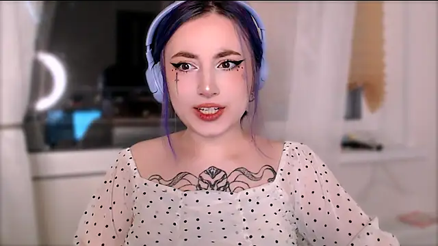 purplewitch online show from 10/15/25, 02:50