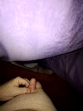 Snapshot of stubbydick3 chatting on 02/13/25, 10:12 stubbydick3 online show from 02/13/25, 10:12