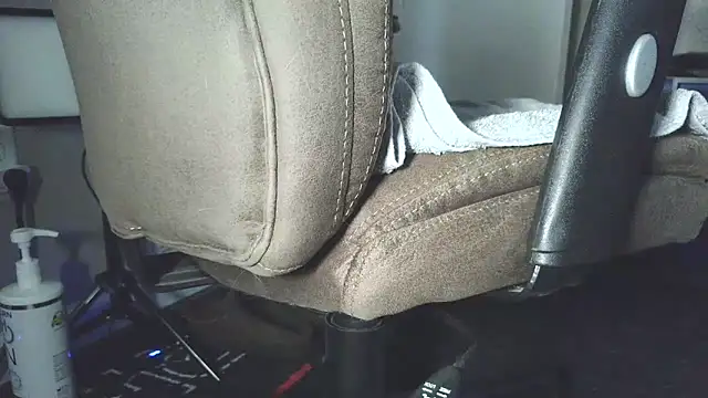 Snapshot of stubbydick3 chatting on 02/24/25, 02:26 stubbydick3 online show from 02/24/25, 02:26