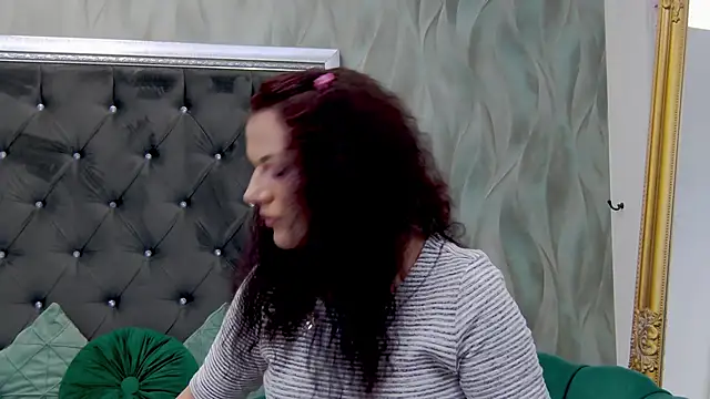 LissaAnn online show from 02/14/25, 06:08