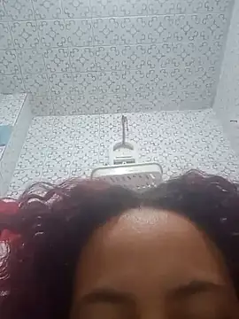 Snapshot of alexandraluv chatting on 03/15/25, 02:24 alexandraluv online show from 03/15/25, 02:24