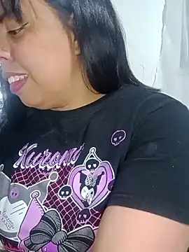 Snapshot of alexandraluv chatting on 10/01/25, 10:49 alexandraluv online show from 10/01/25, 10:49