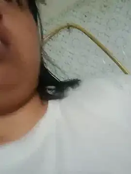 Snapshot of alexandraluv chatting on 10/10/25, 10:20 alexandraluv online show from 10/10/25, 10:20