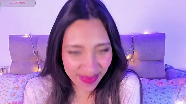 Snapshot of Miss_veronicaa2 chatting on 02/06/25, 03:41 Miss veronicaa2 online show from 02/06/25, 03:41