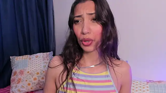 Snapshot of Miss_veronicaa2 chatting on 11/12/25, 01:55 Miss veronicaa2 online show from 11/12/25, 01:55