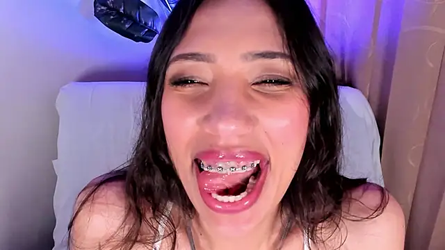 Miss veronicaa2 online show from 04/29/26, 01:26
