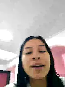 Snapshot of Marce0 chatting on 02/05/25, 07:10 Marce0 online show from 02/05/25, 07:10