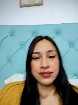 Snapshot of Marce0 chatting on 09/29/25, 01:22 Marce0 online show from 09/29/25, 01:22