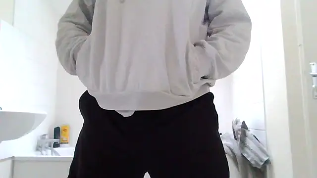 Zer oki online show from 02/22/25, 09:34