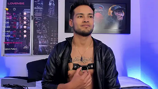 Snapshot of Max_Conor1 chatting on 02/07/25, 05:51 Max Conor1 online show from 02/07/25, 05:51