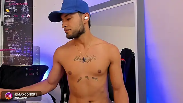 Snapshot of Max_Conor1 chatting on 02/13/25, 05:33 Max Conor1 online show from 02/13/25, 05:33