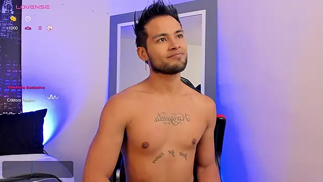 Snapshot of Max_Conor1 chatting on 02/14/25, 05:36 Max Conor1 online show from 02/14/25, 05:36