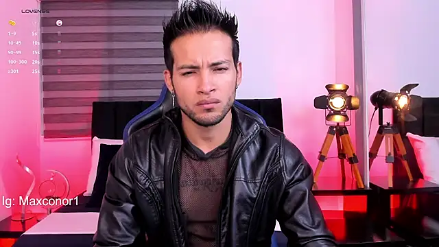 Snapshot of Max_Conor1 chatting on 03/10/25, 10:59 Max Conor1 online show from 03/10/25, 10:59