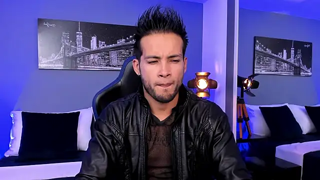 Snapshot of Max_Conor1 chatting on 09/09/25, 11:54 Max Conor1 online show from 09/09/25, 11:54