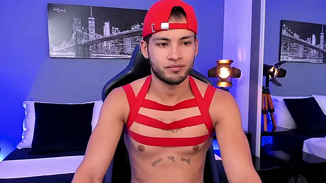 Snapshot of Max_Conor1 chatting on 09/10/25, 11:43 Max Conor1 online show from 09/10/25, 11:43